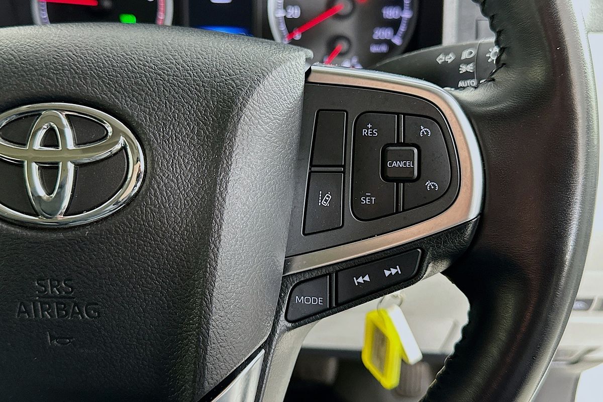 2022 Toyota Hiace SLWB COMMUTER (12 SEATS) GDH322R