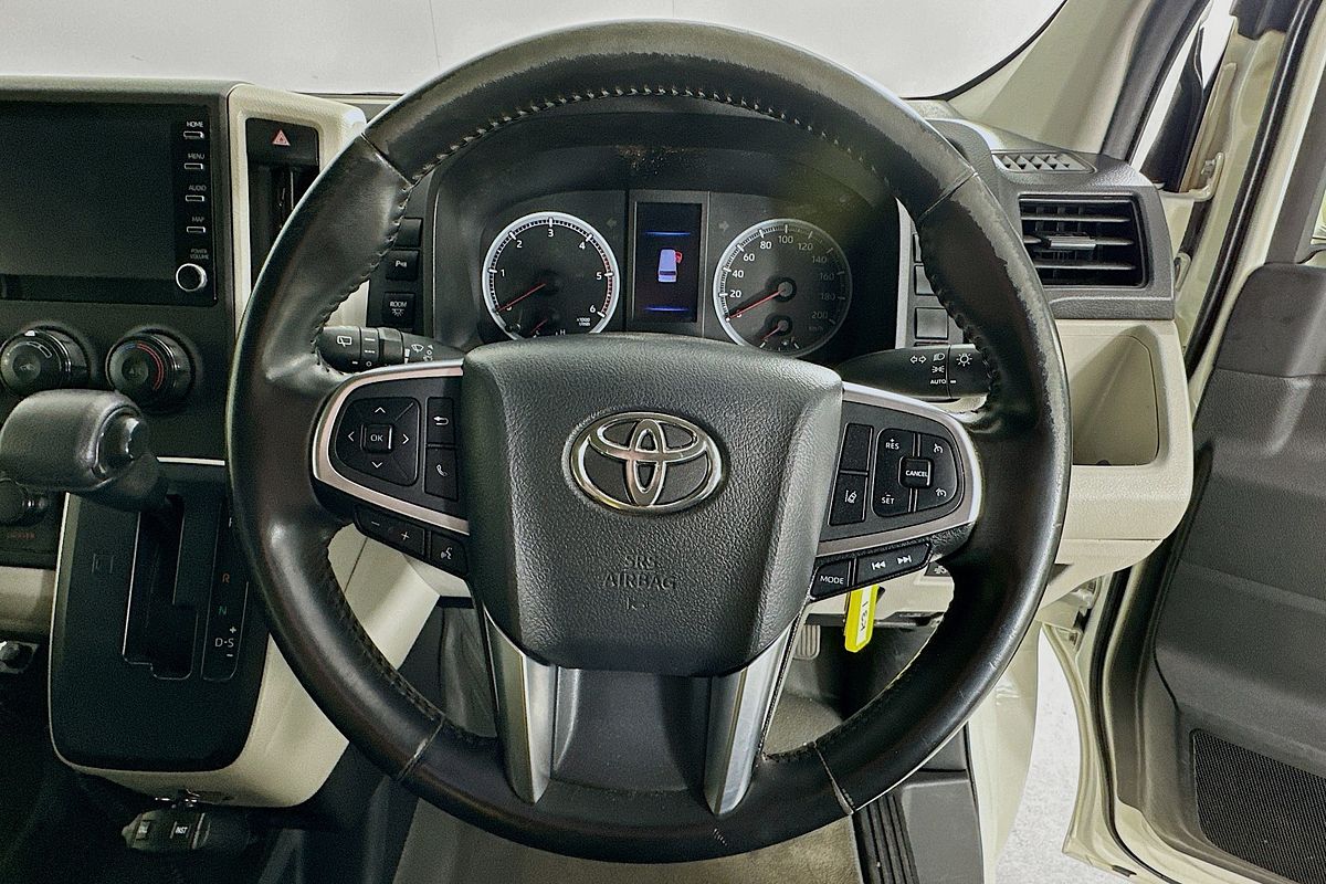 2020 Toyota Hiace COMMUTER (12 SEATS) GDH322R