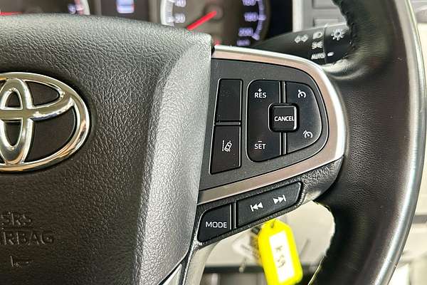 2021 Toyota Hiace SLWB COMMUTER (12 SEATS) GDH322R