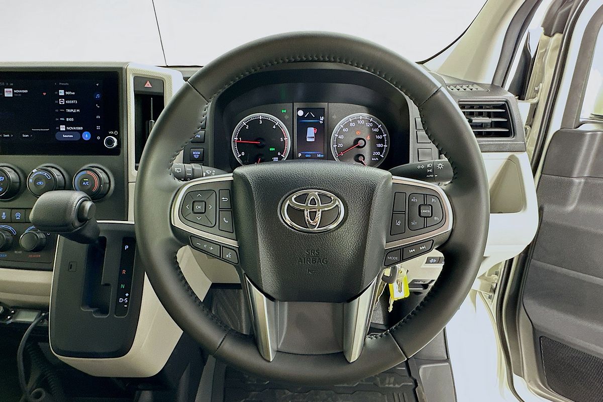 2025 Toyota Hiace SLWB COMMUTER (12 SEATS) GDH322R