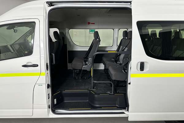 2021 Toyota HIACE SLWB COMMUTER (12 SEATS) GDH322R