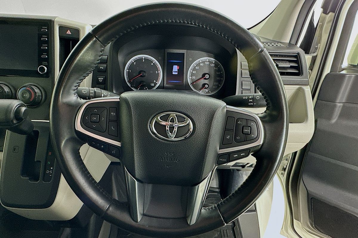 2022 Toyota Hiace SLWB COMMUTER (12 SEATS) GDH322R