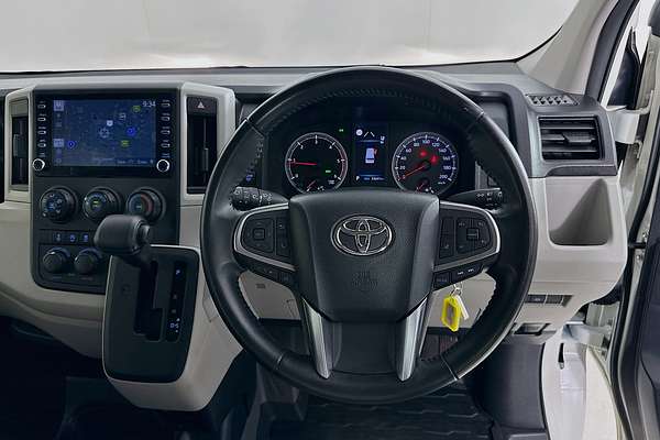 2022 Toyota Hiace SLWB COMMUTER (12 SEATS) GDH322R