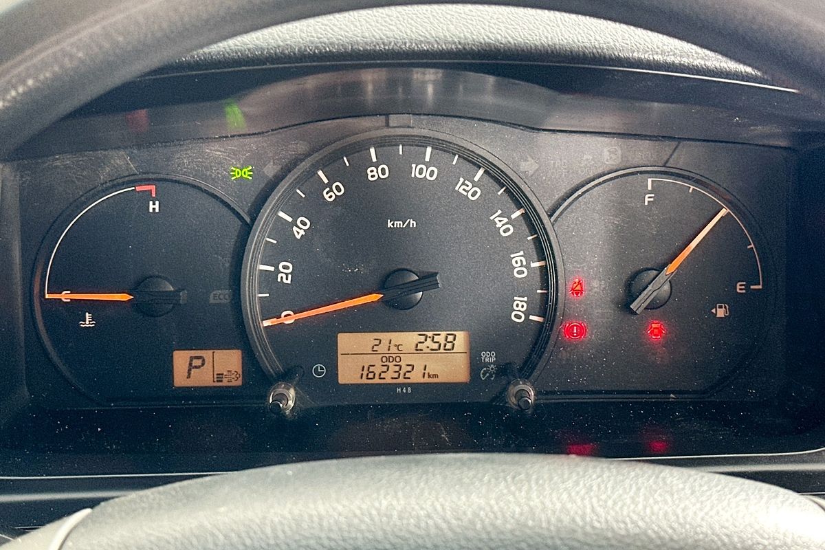 2018 Toyota Hiace COMMUTER (12 SEATS) KDH223R MY16