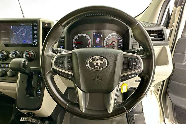 2022 Toyota Hiace SLWB COMMUTER (12 SEATS) GDH322R