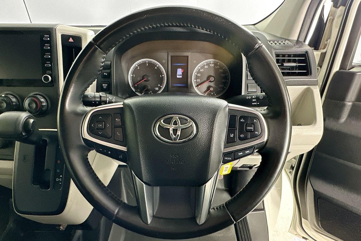 2021 Toyota Hiace SLWB COMMUTER (12 SEATS) GDH322R