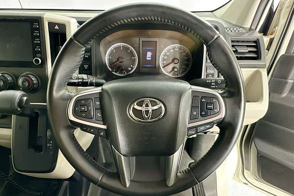 2021 Toyota Hiace SLWB COMMUTER (12 SEATS) GDH322R