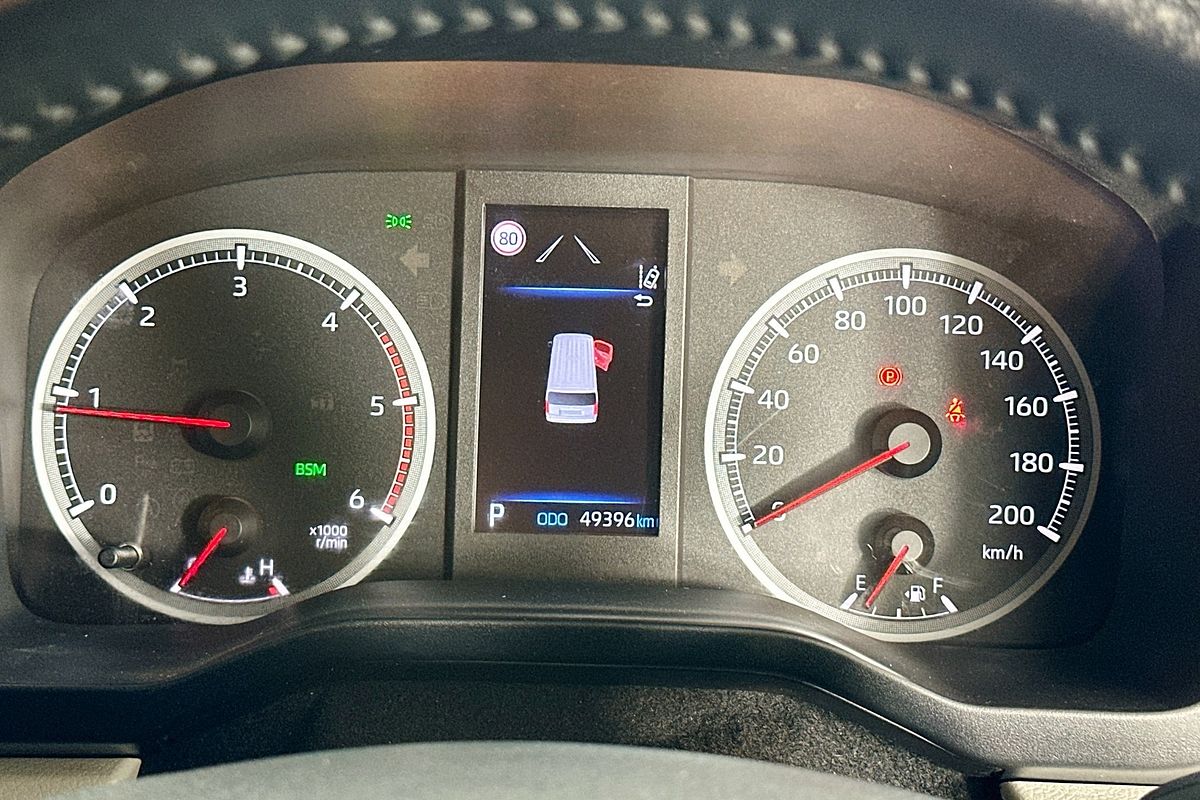 2021 Toyota Hiace SLWB COMMUTER (12 SEATS) GDH322R