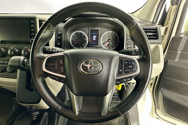 2022 Toyota Hiace SLWB COMMUTER (12 SEATS) GDH322R