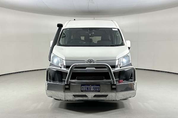 2021 Toyota HIACE SLWB COMMUTER (12 SEATS) GDH322R