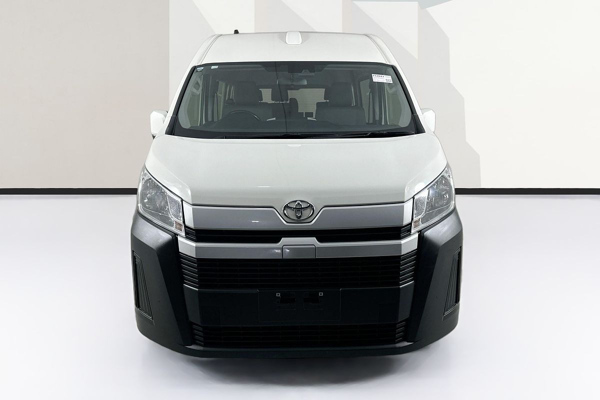 2021 Toyota HIACE SLWB COMMUTER (12 SEATS) GDH322R