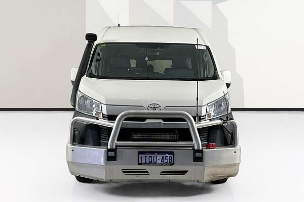 2021 Toyota Hiace SLWB COMMUTER (12 SEATS) GDH322R
