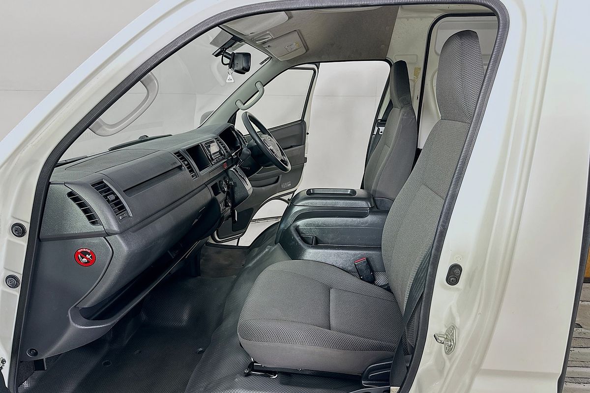 2016 Toyota Hiace KDH221R