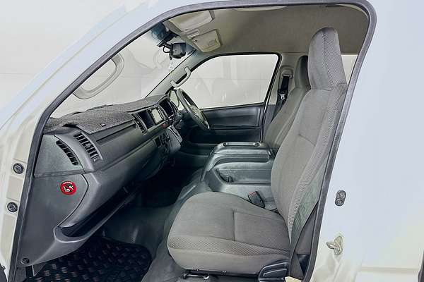 2017 Toyota HIACE COMMUTER TRH223R MY16 ELWB