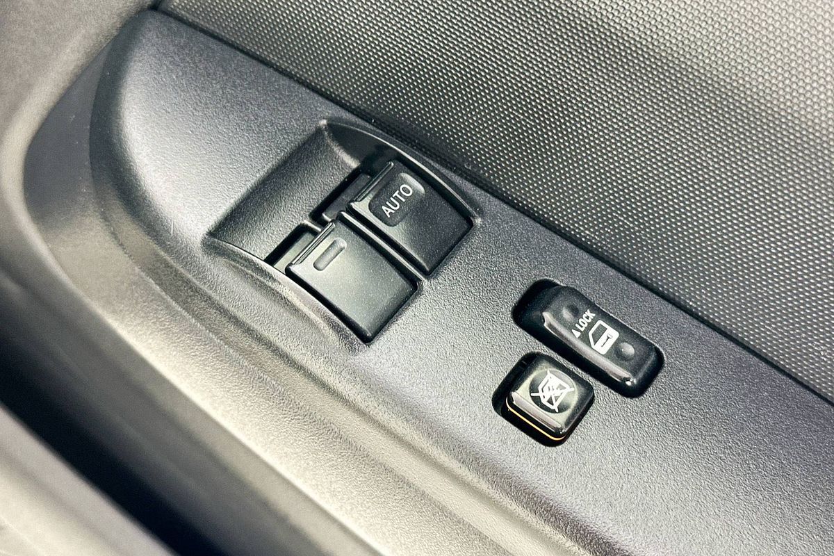 2019 Toyota Hiace COMMUTER (12 SEATS) KDH223R MY16