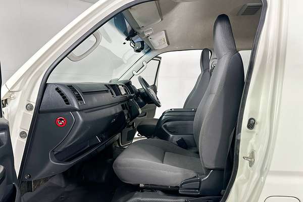 2019 Toyota HIACE COMMUTER KDH223R MY16 ELWB High Roof