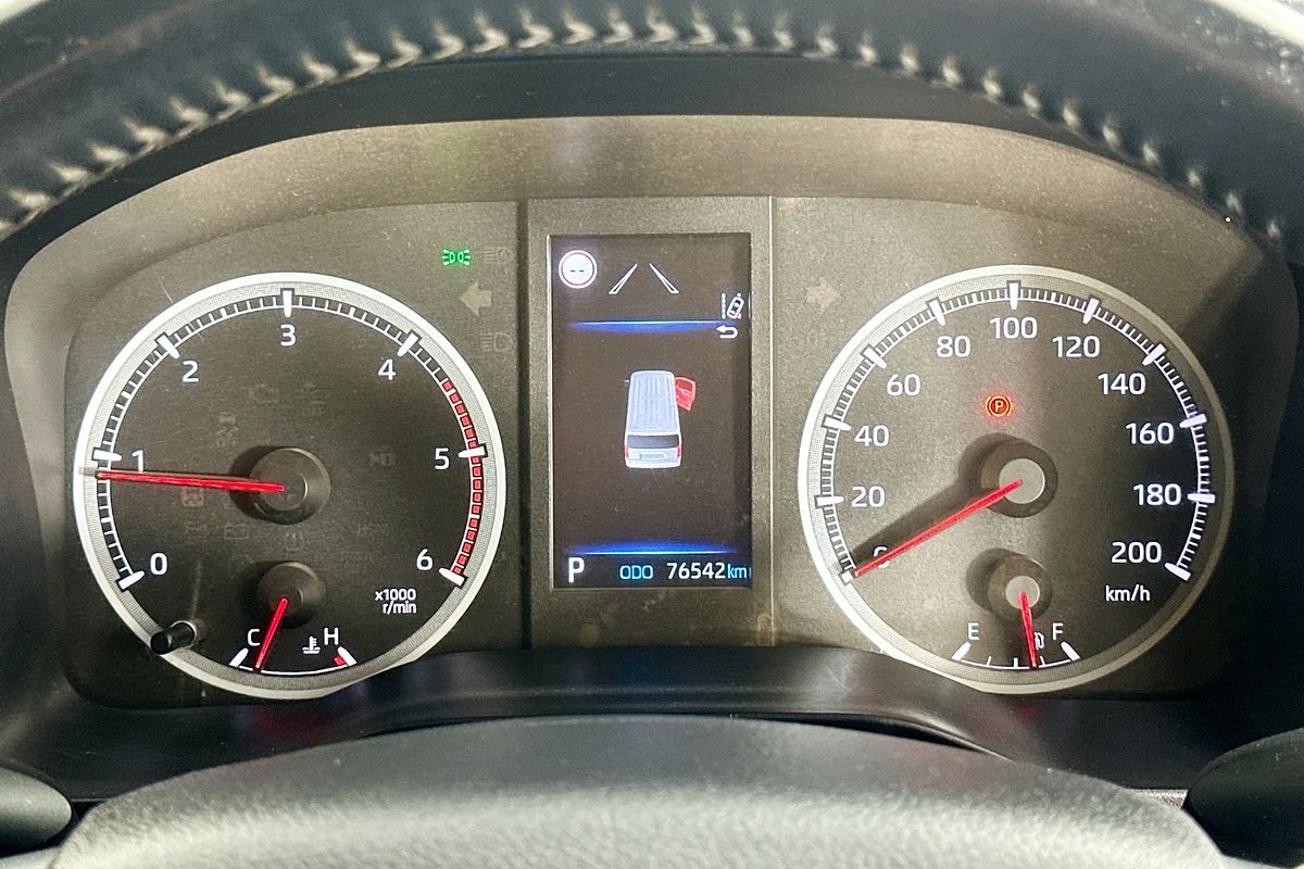 2021 Toyota Hiace SLWB COMMUTER (12 SEATS) GDH322R