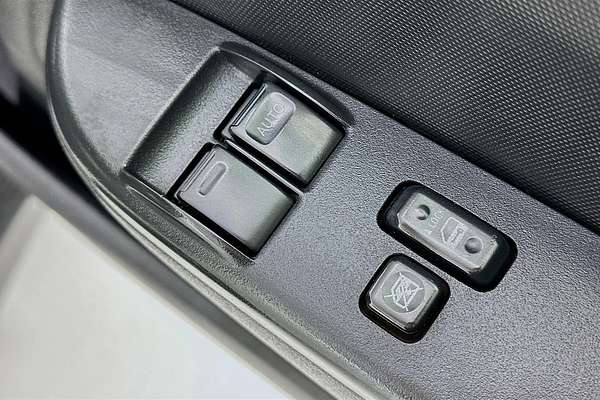 2018 Toyota HIACE COMMUTER (12 SEATS) KDH223R MY16 ELWB High Roof