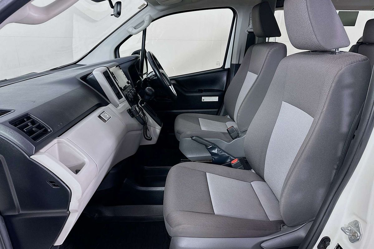 2020 Toyota HIACE Commuter GDH322R