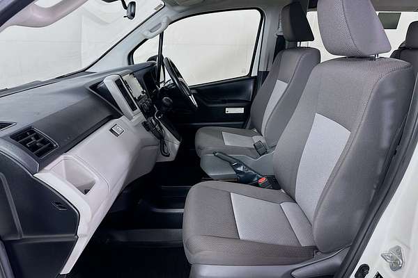 2020 Toyota HIACE Commuter GDH322R