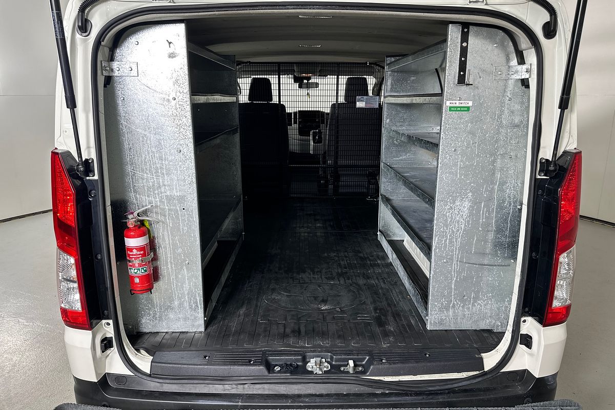 2019 Toyota HIACE LWB GDH300R REAR WHEEL DRIVE LWB