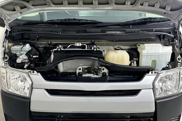 2017 Toyota HIACE LWB KDH201R MY16 LWB