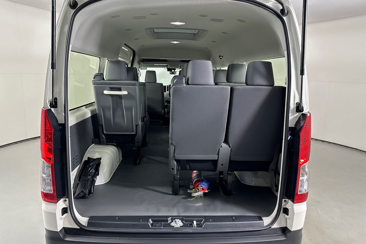 2025 Toyota Hiace SLWB COMMUTER (12 SEATS) GDH322R