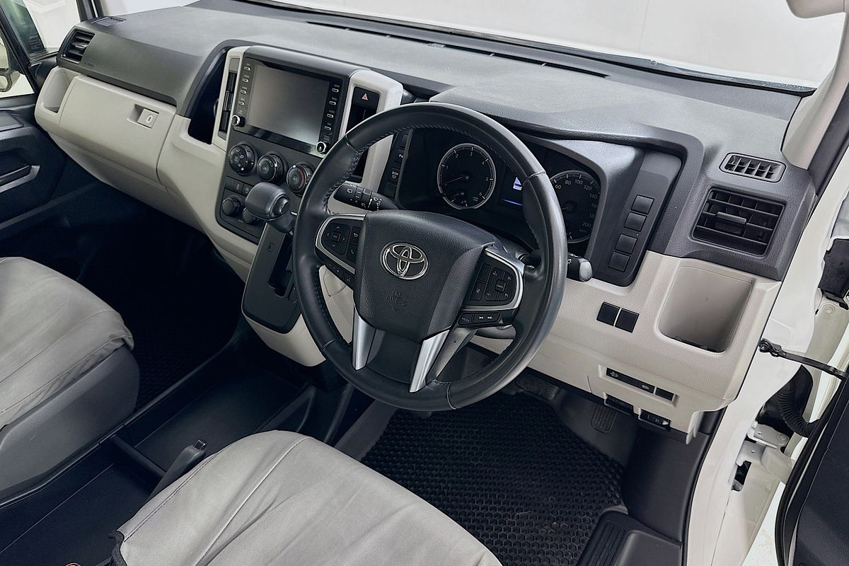 2021 Toyota HIACE SLWB COMMUTER (12 SEATS) GDH322R
