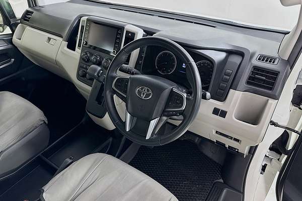 2021 Toyota HIACE SLWB COMMUTER (12 SEATS) GDH322R