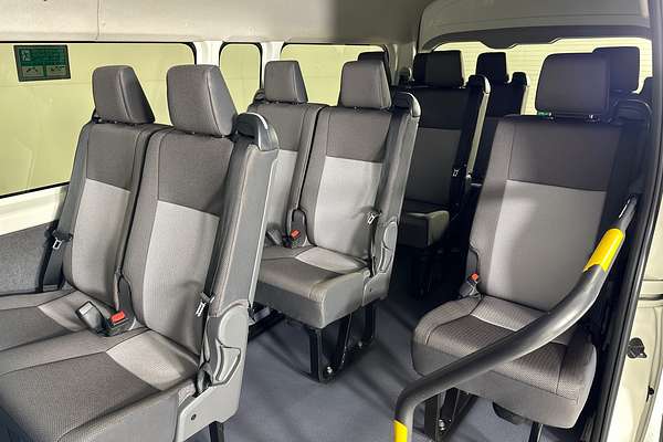 2023 Toyota Hiace SLWB COMMUTER (12 SEATS) GDH322R