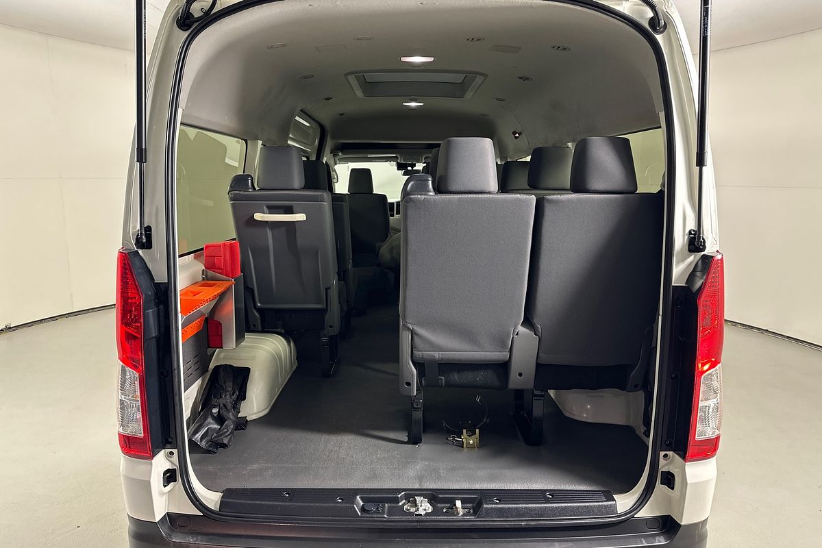 2024 Toyota Hiace SLWB COMMUTER (12 SEATS) GDH322R