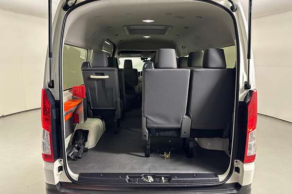 2024 Toyota Hiace SLWB COMMUTER (12 SEATS) GDH322R