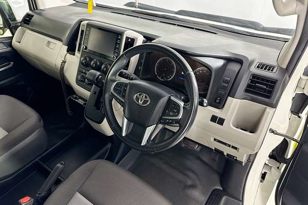 2021 Toyota Hiace SLWB COMMUTER (12 SEATS) GDH322R
