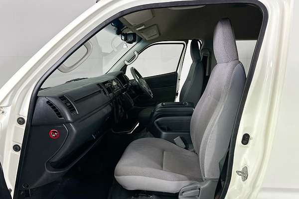 2017 Toyota Hiace COMMUTER (12 SEATS) KDH223R MY16