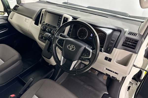 2021 Toyota Hiace SLWB COMMUTER (12 SEATS) GDH322R