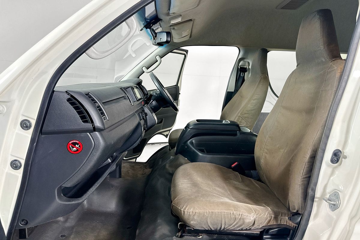 2018 Toyota HIACE COMMUTER KDH223R MY16 ELWB High Roof