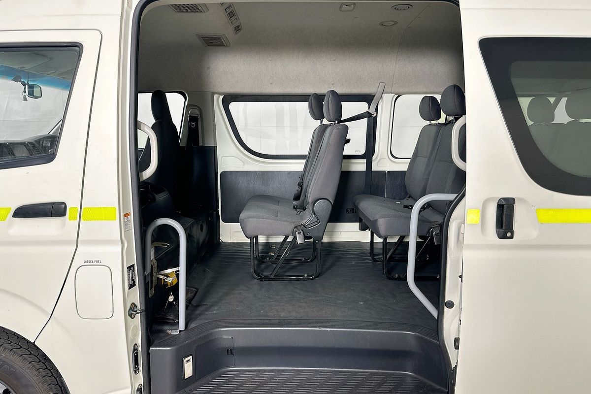 2018 Toyota HIACE COMMUTER (12 SEATS) KDH223R MY16 ELWB High Roof