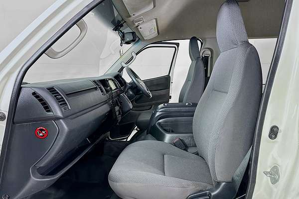 2018 Toyota HIACE COMMUTER (12 SEATS) KDH223R MY16 ELWB High Roof