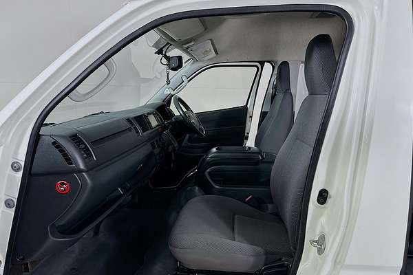 2018 Toyota HIACE COMMUTER KDH223R MY16