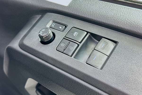 2025 Toyota Hiace SLWB COMMUTER (12 SEATS) GDH322R