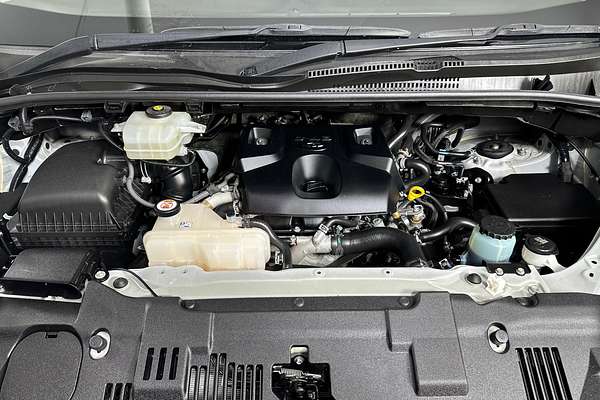 2019 Toyota HIACE LWB GDH300R REAR WHEEL DRIVE LWB