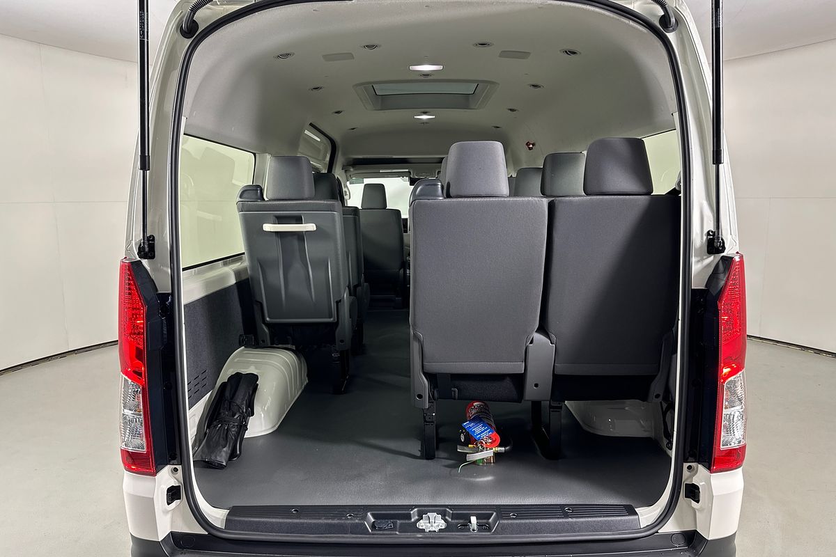 2025 Toyota Hiace SLWB COMMUTER (12 SEATS) GDH322R