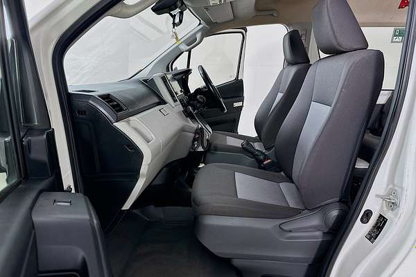2021 Toyota Hiace SLWB COMMUTER (12 SEATS) GDH322R