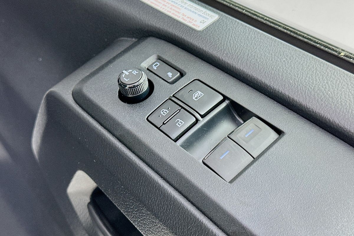 2022 Toyota Hiace SLWB COMMUTER (12 SEATS) GDH322R