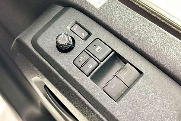 2023 Toyota Hiace SLWB COMMUTER (12 SEATS) GDH322R