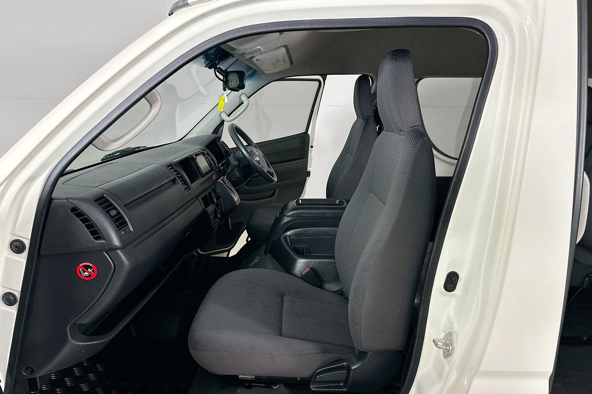 2018 Toyota Hiace COMMUTER (12 SEATS) KDH223R MY16