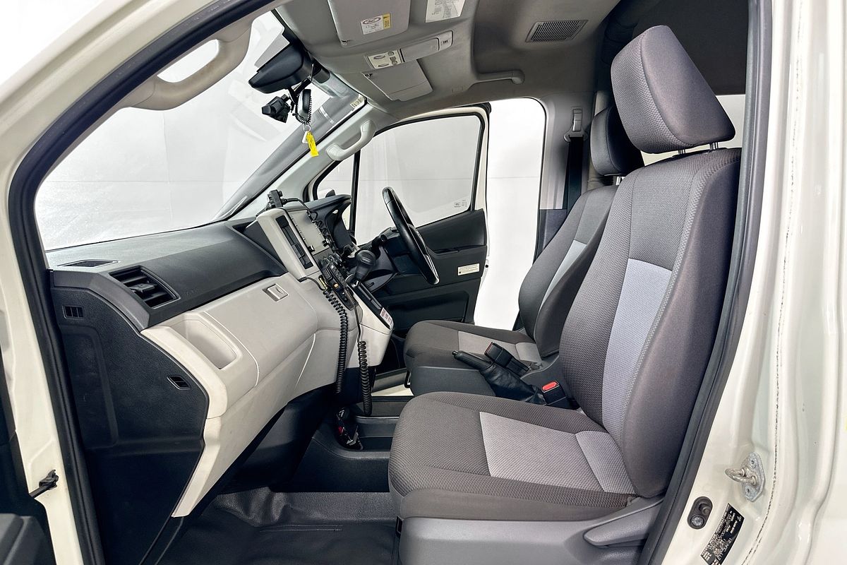 2021 Toyota Hiace SLWB COMMUTER (12 SEATS) GDH322R