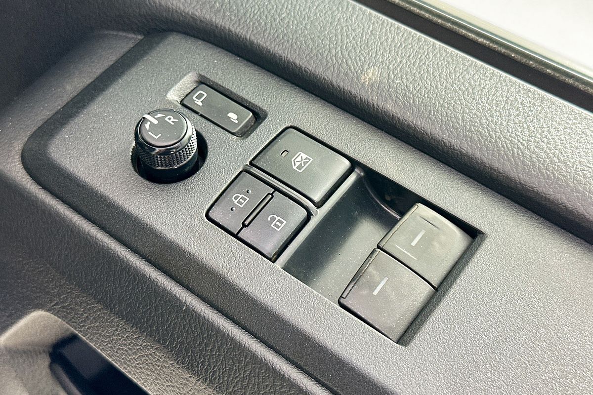 2022 Toyota Hiace SLWB COMMUTER (12 SEATS) GDH322R