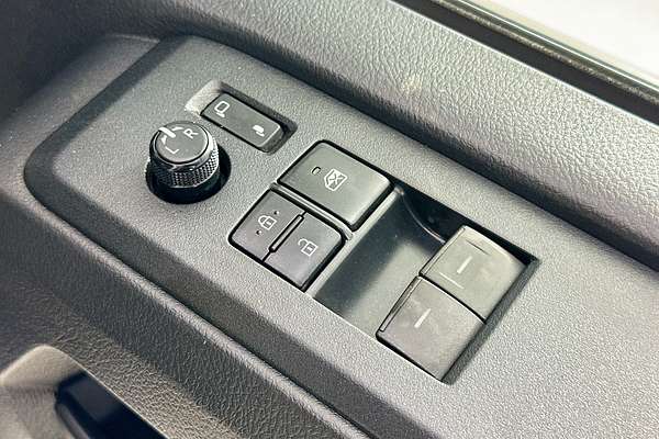 2022 Toyota Hiace SLWB COMMUTER (12 SEATS) GDH322R