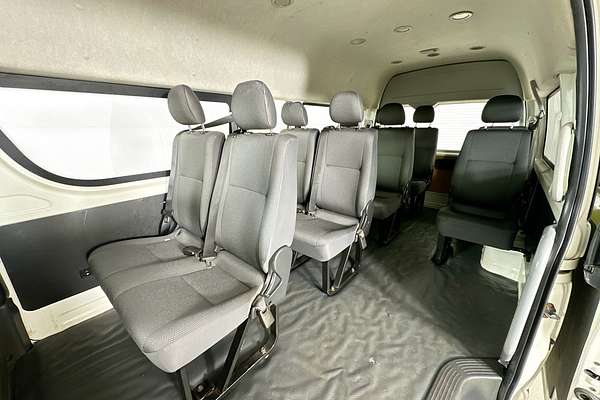 2018 Toyota HIACE COMMUTER (12 SEATS) KDH223R MY16 ELWB High Roof